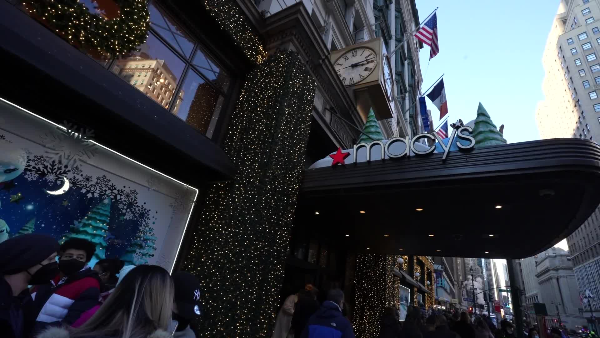  New York City Celebrates Holiday Season 