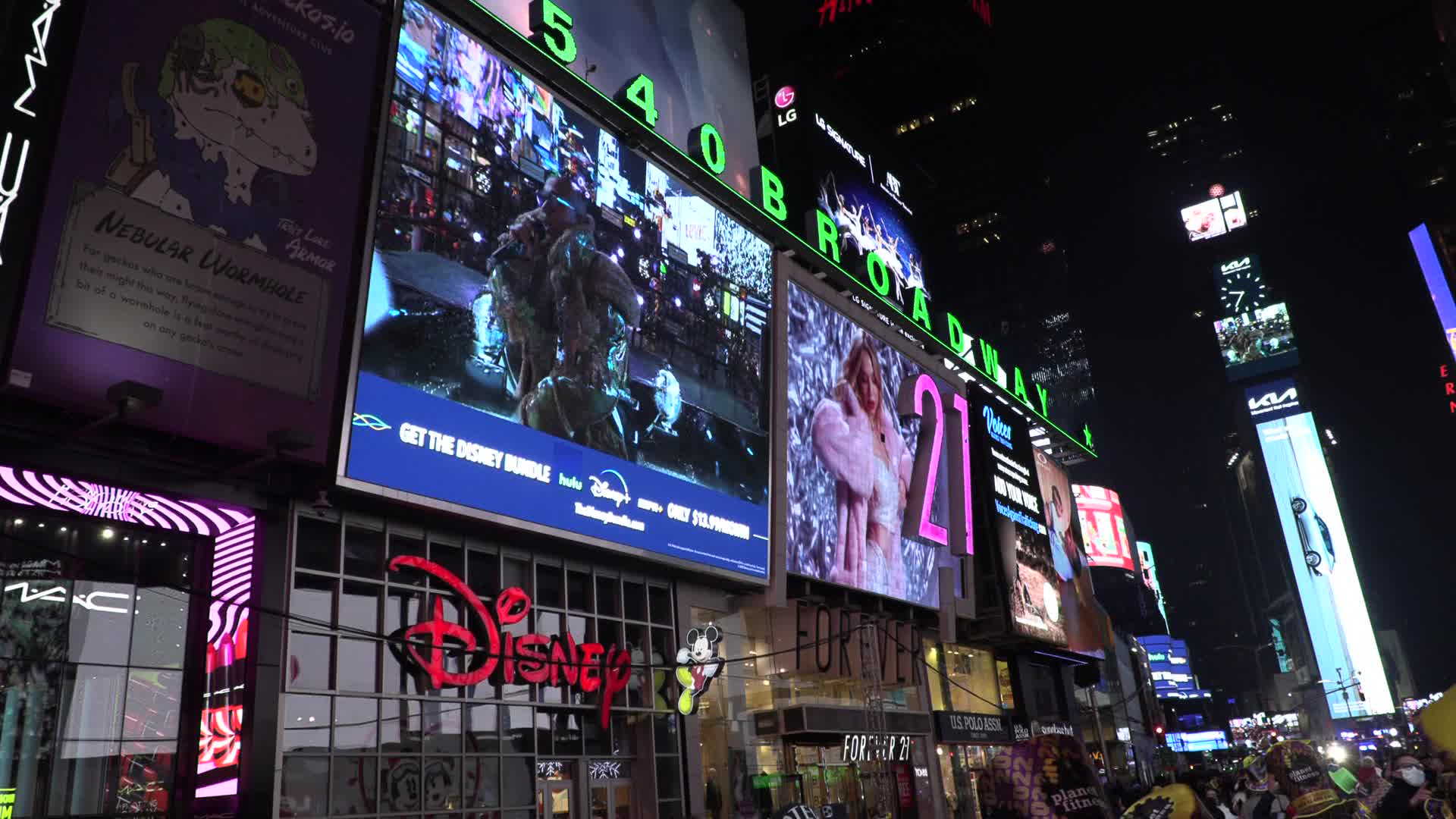 NYC: Times Square New Years Eve 2022
