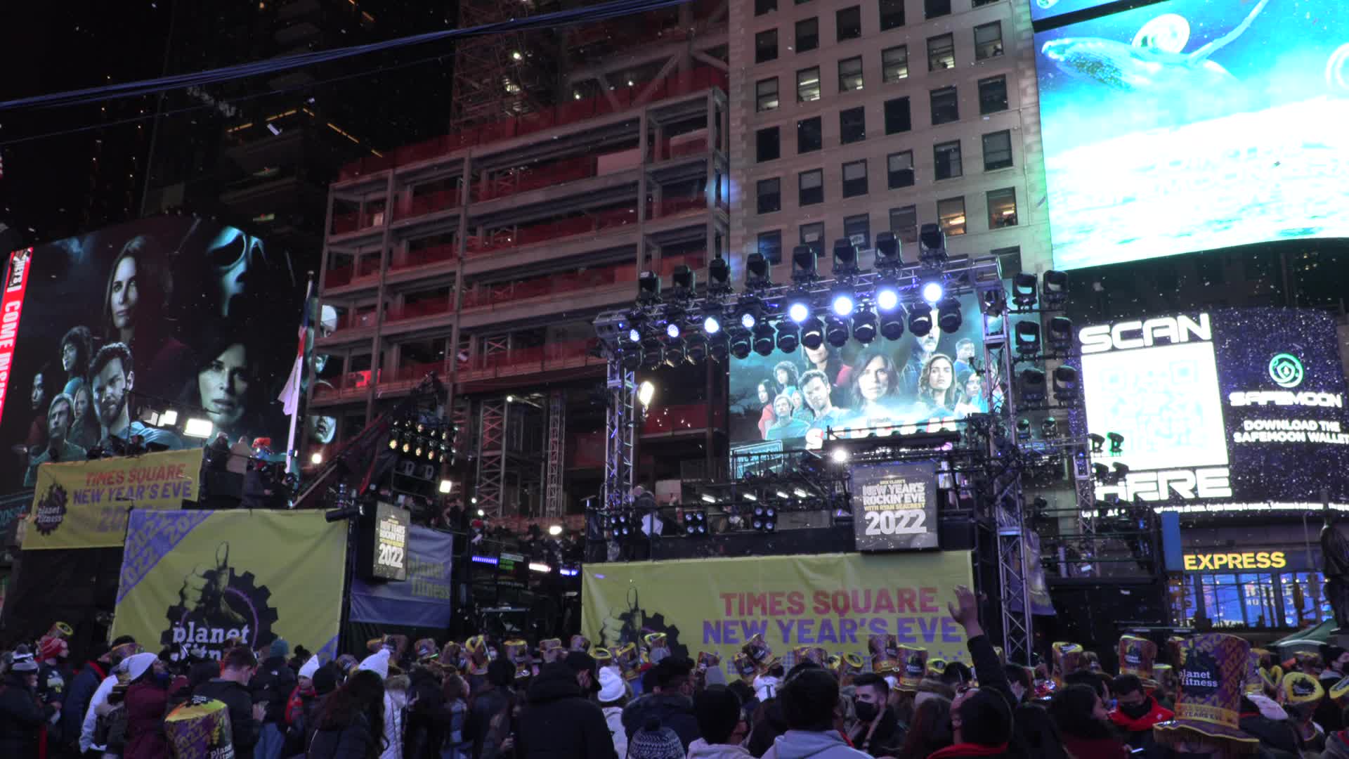 NYC: Times Square New Years Eve 2022