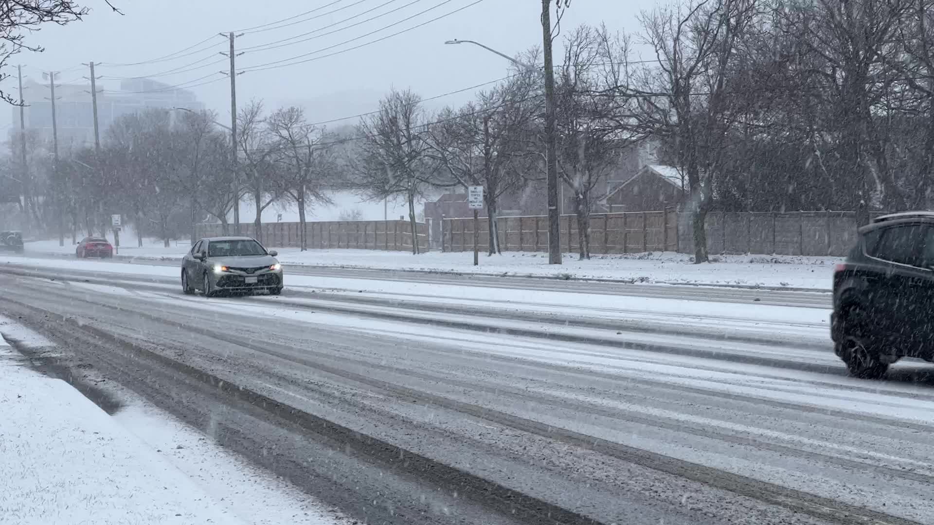 Toronto gets hit by winter snowstorm