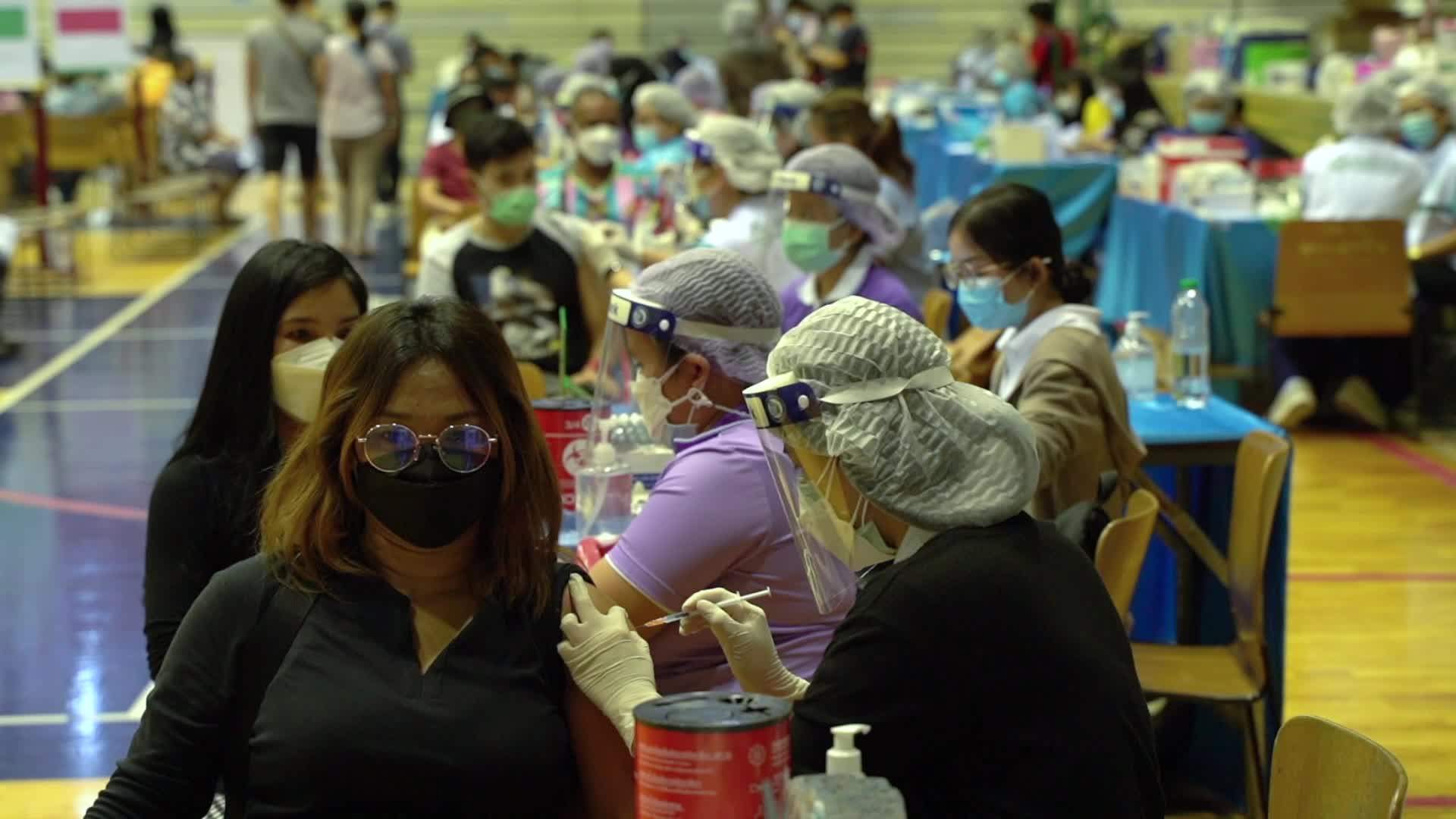 COVID-19 vaccination booster the omicron variant outbreak in Thailand