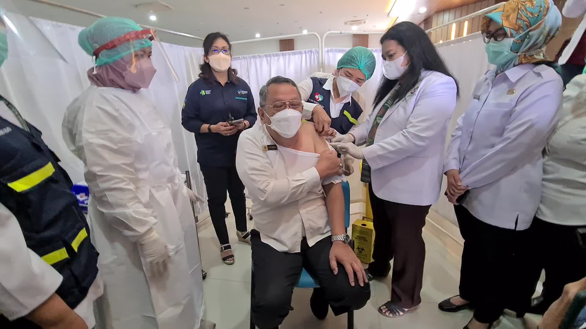  Booster dose of the coronavirus (COVID-19) vaccine in Indonesia