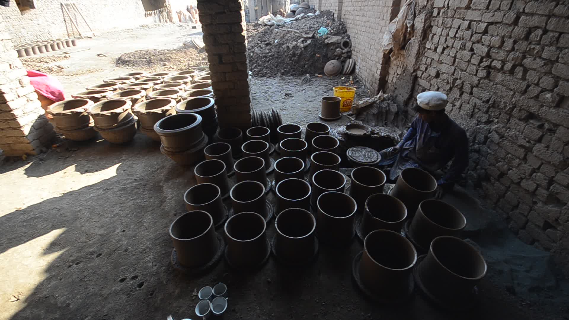 Traditional clay pots in Peshawar