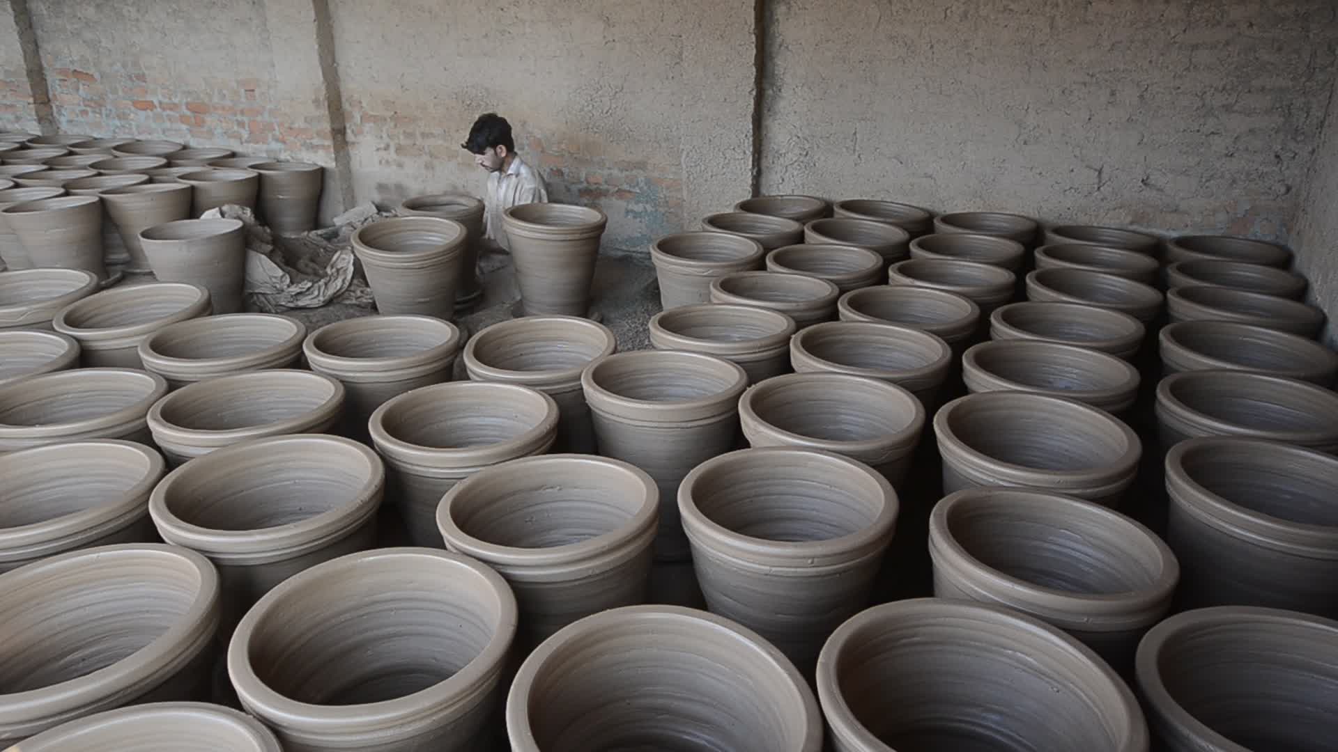 Traditional clay pots in Peshawar