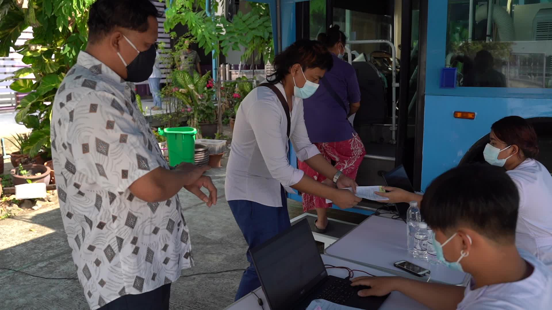 COVID-19 Mobile Vaccination in Bangkok