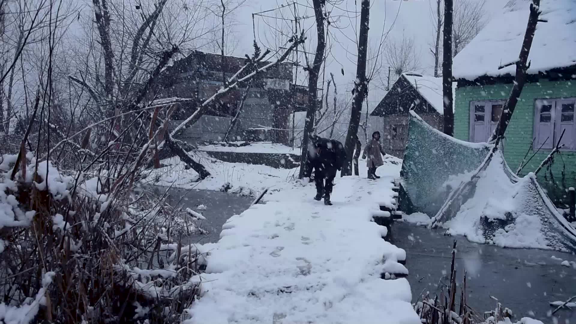 Season's First snowfall in Srinagar, Indian Administered Kashmir