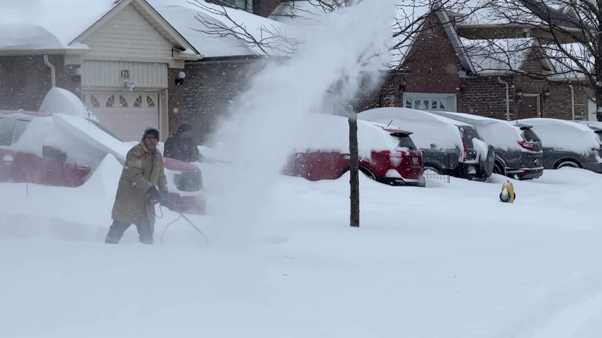 Toronto gets hit by historic massive winter snowstorm