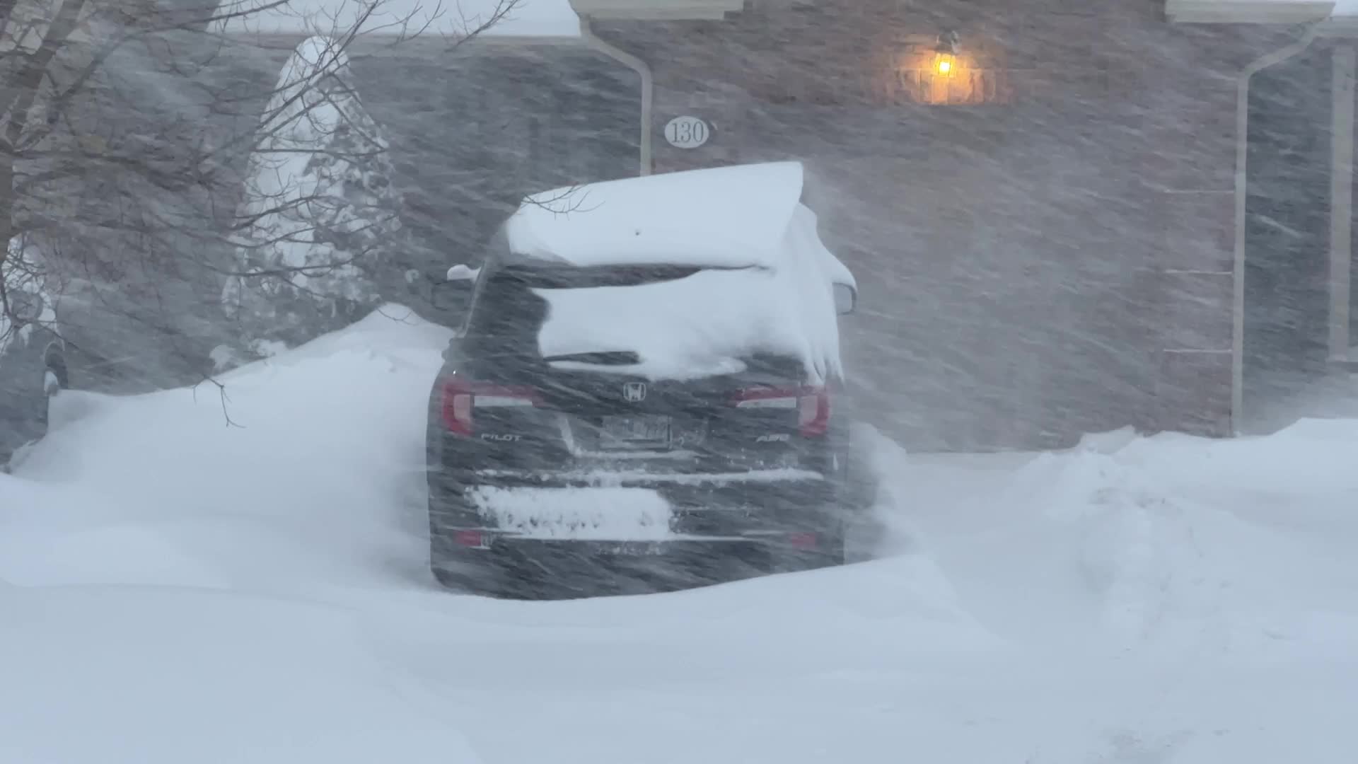 Toronto gets hit by historic massive winter snowstorm