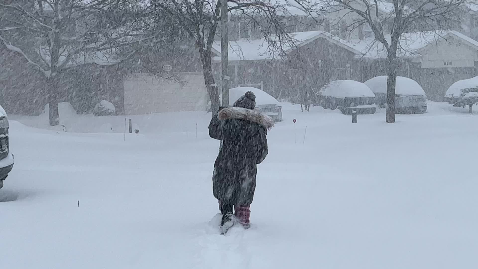 Toronto gets hit by historic massive winter snowstorm