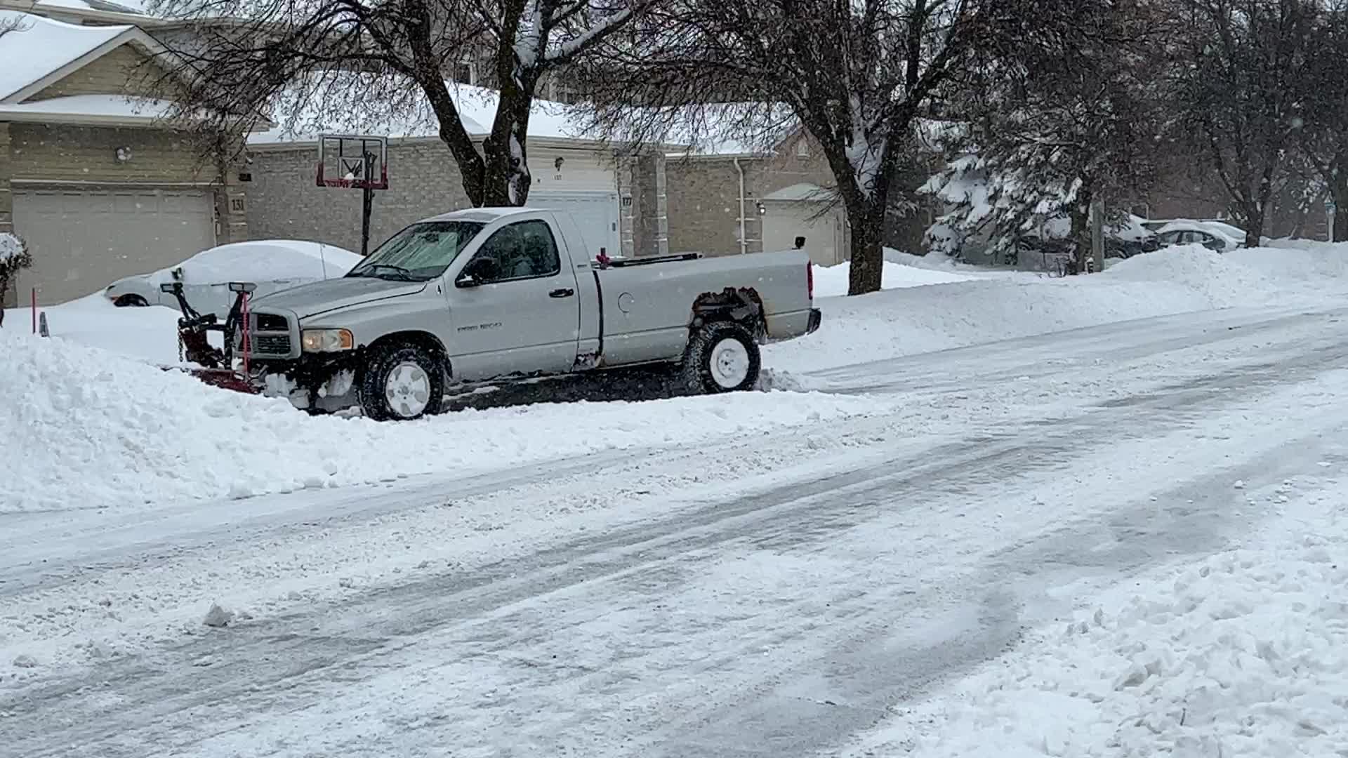 Toronto gets hit by historic massive winter snowstorm