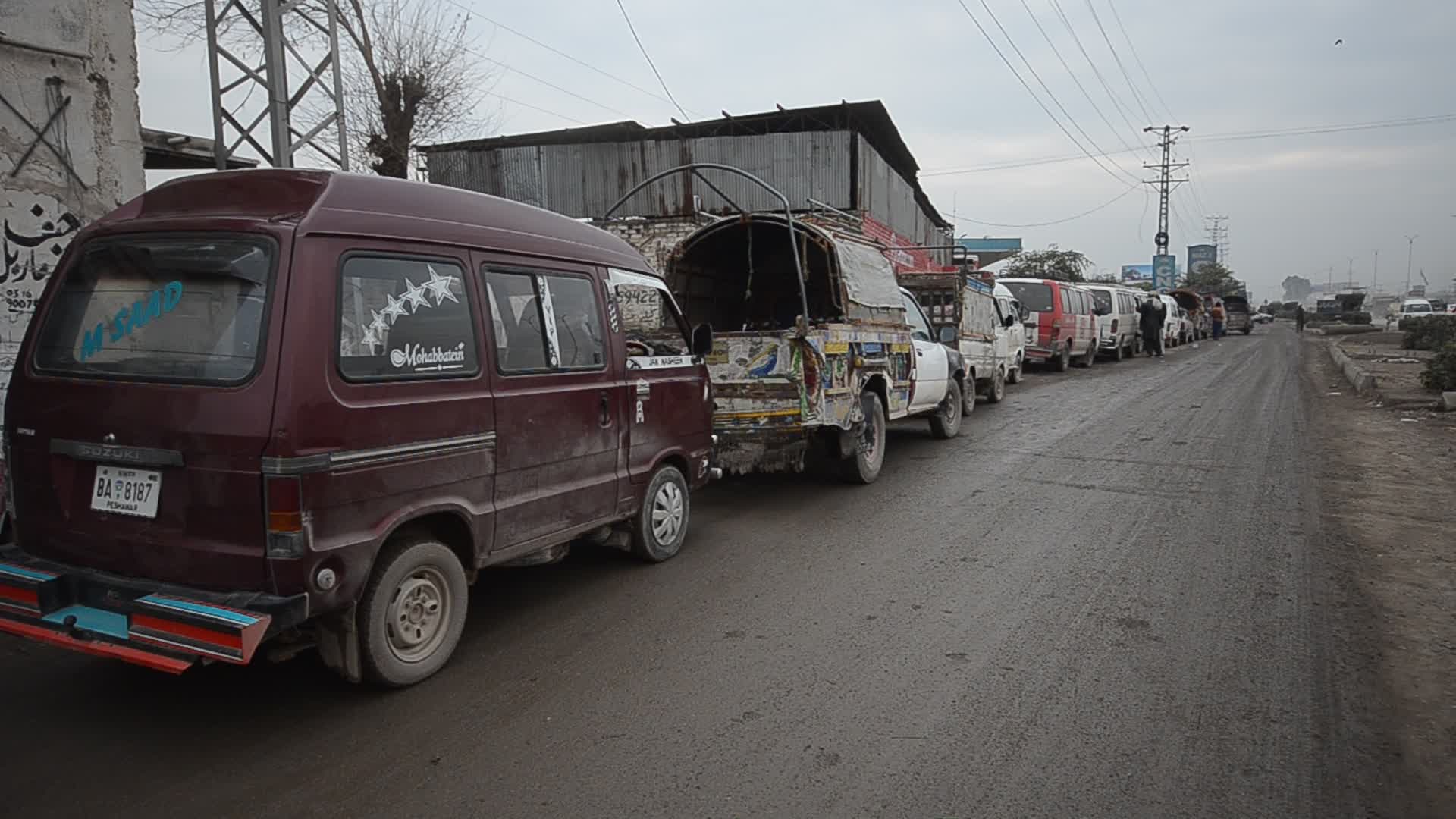 Gas supply to CNG stations stopped to facilitate domestic consumers in Peshawar