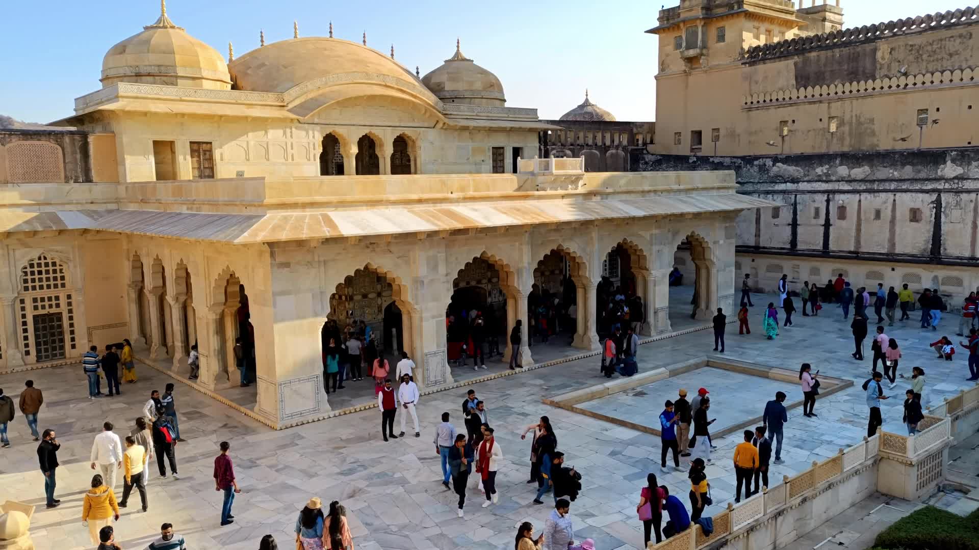 Tourists at Amer Fort in Jaipur