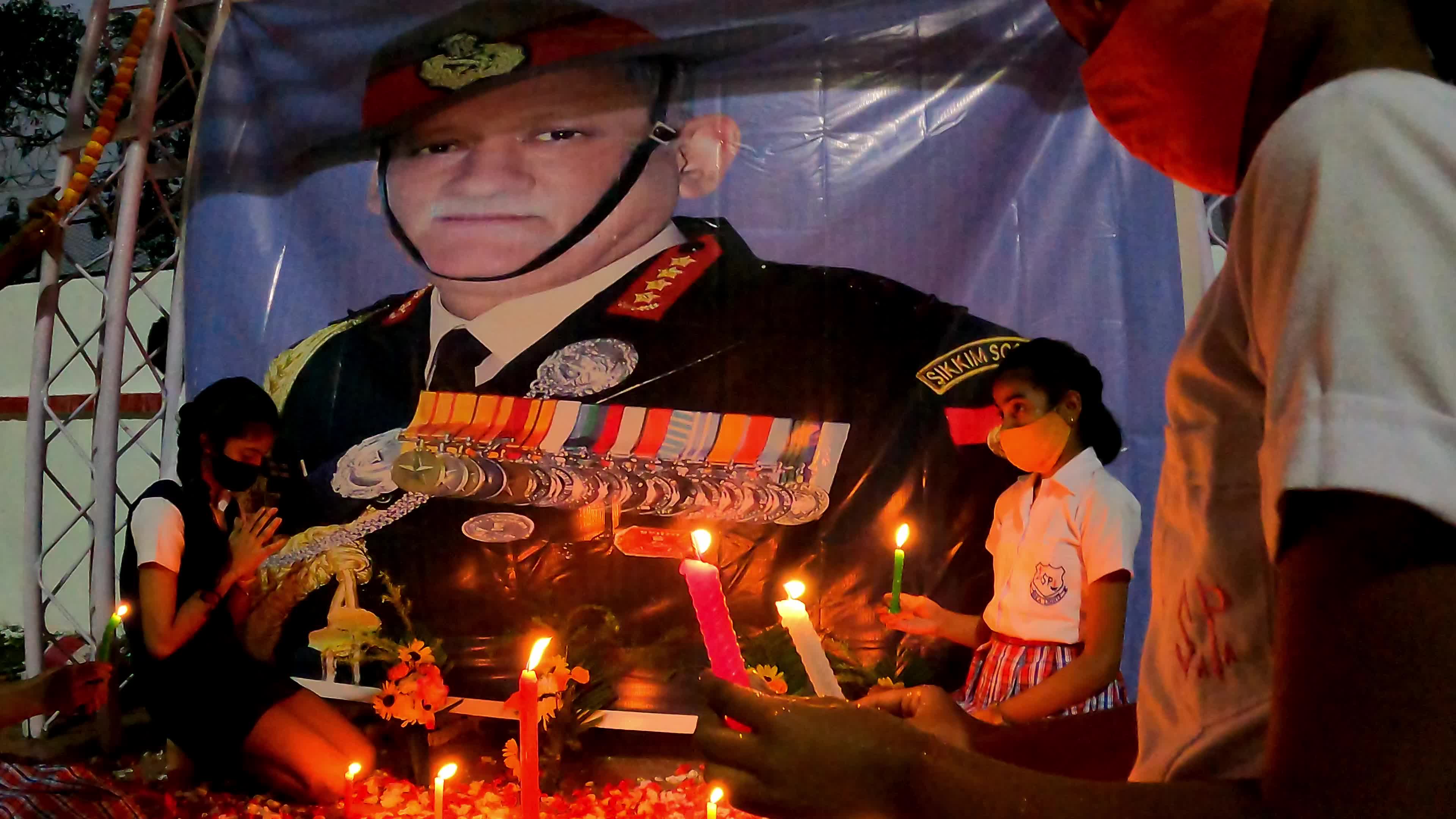 Tributes for India's top general who died in helicopter crash