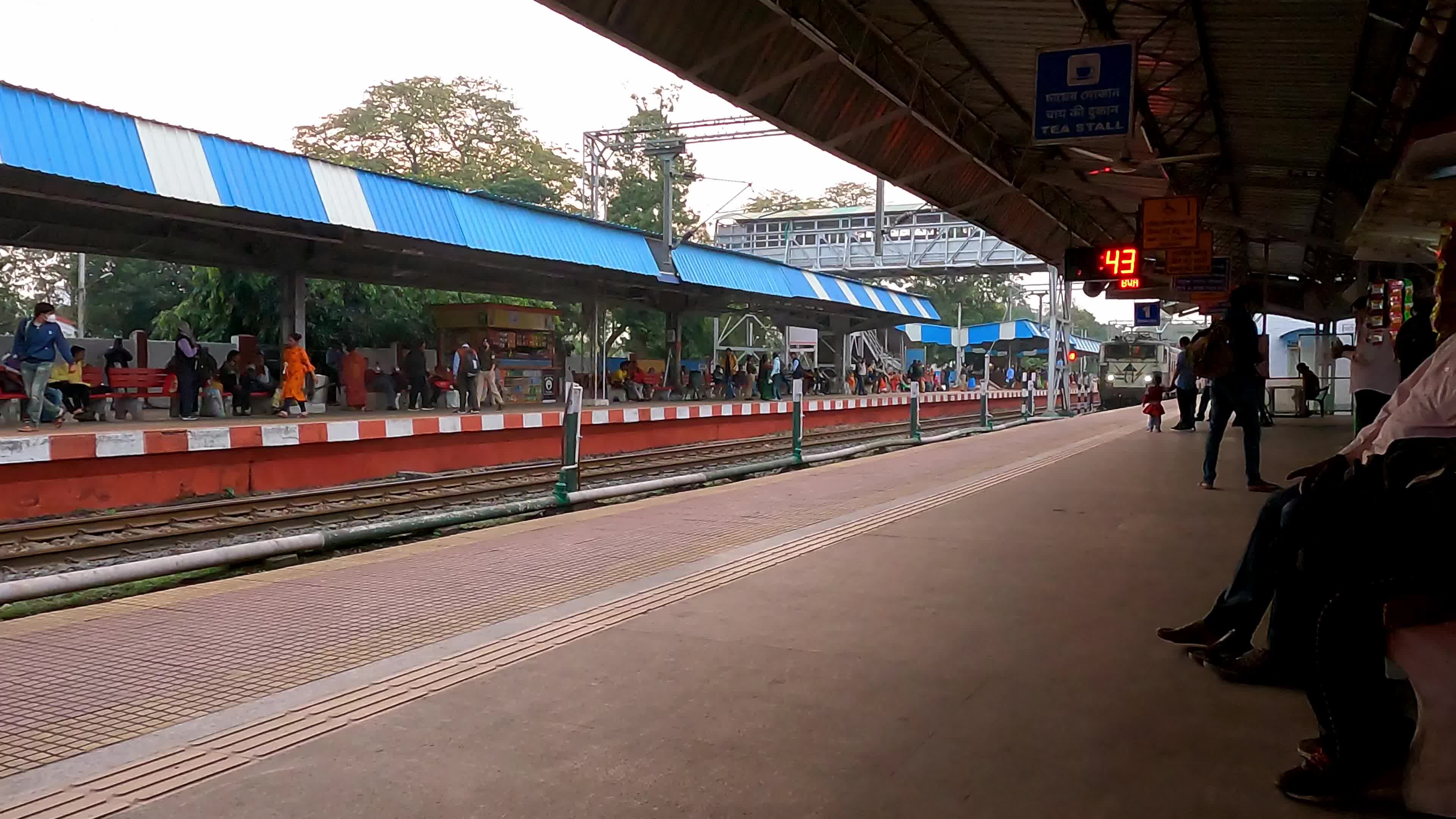 Daily Life In Bankura Railway Station