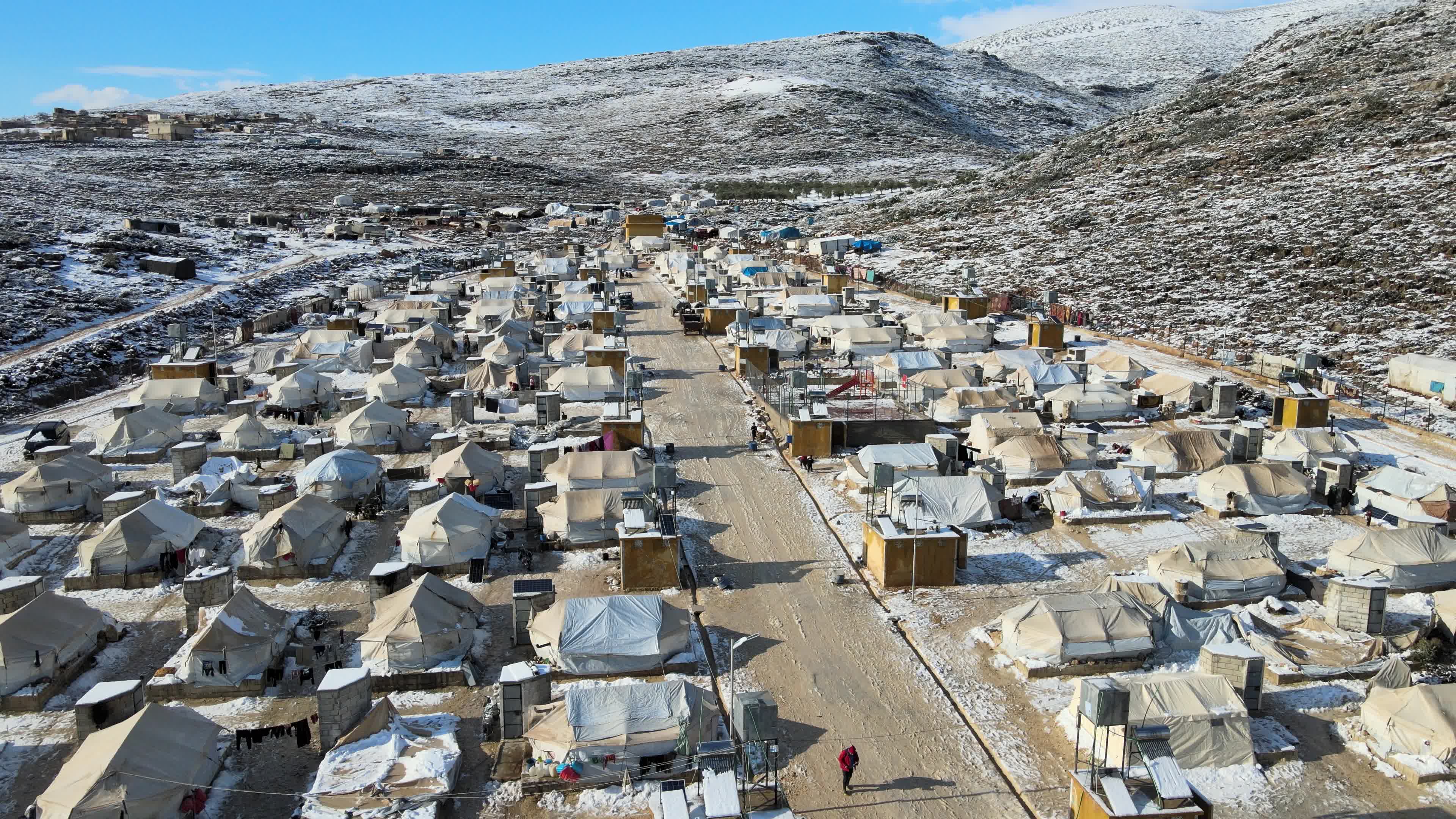 Snow storm hits refugee camps in northern Syria