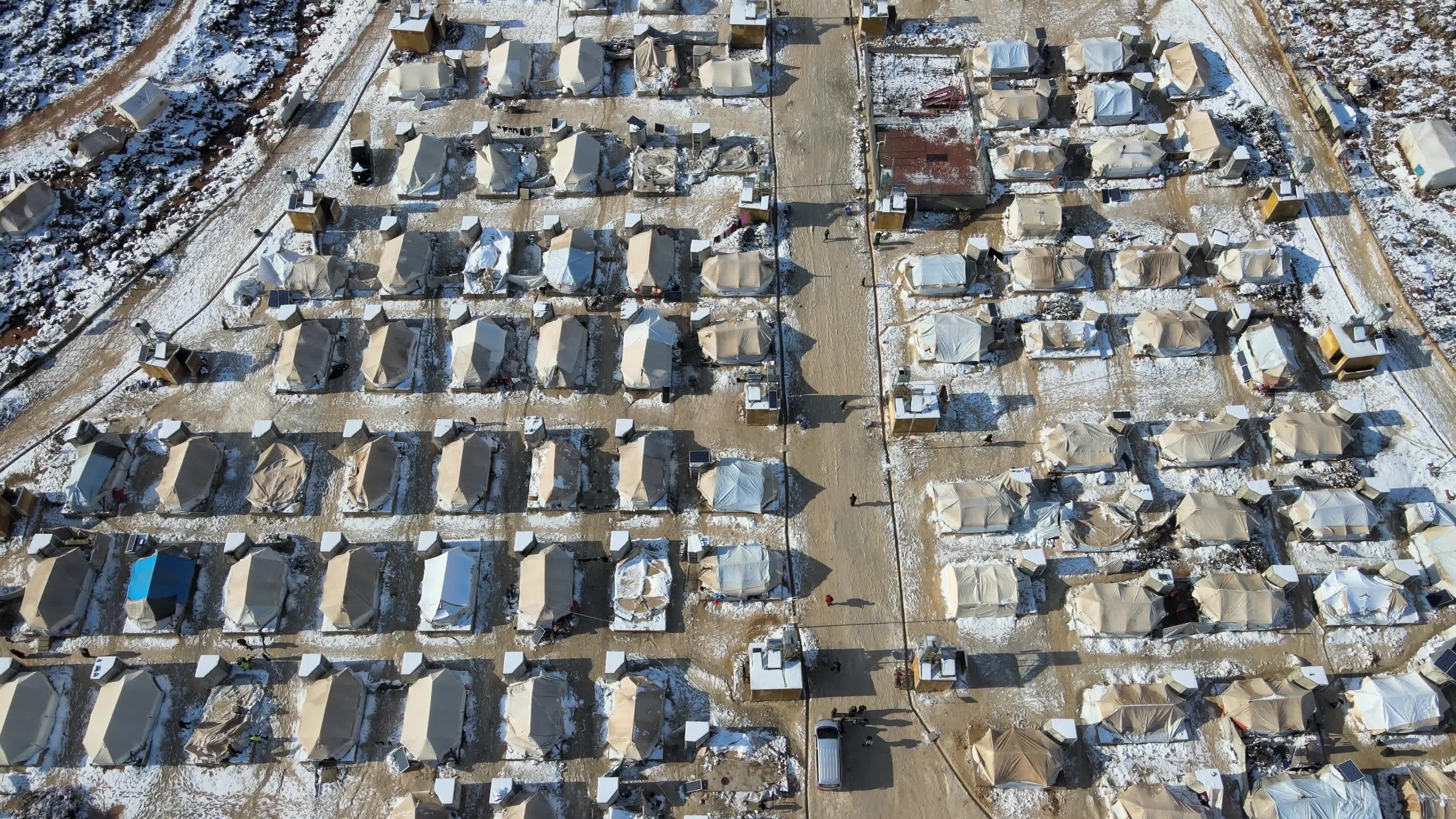 Snow storm hits refugee camps in northern Syria