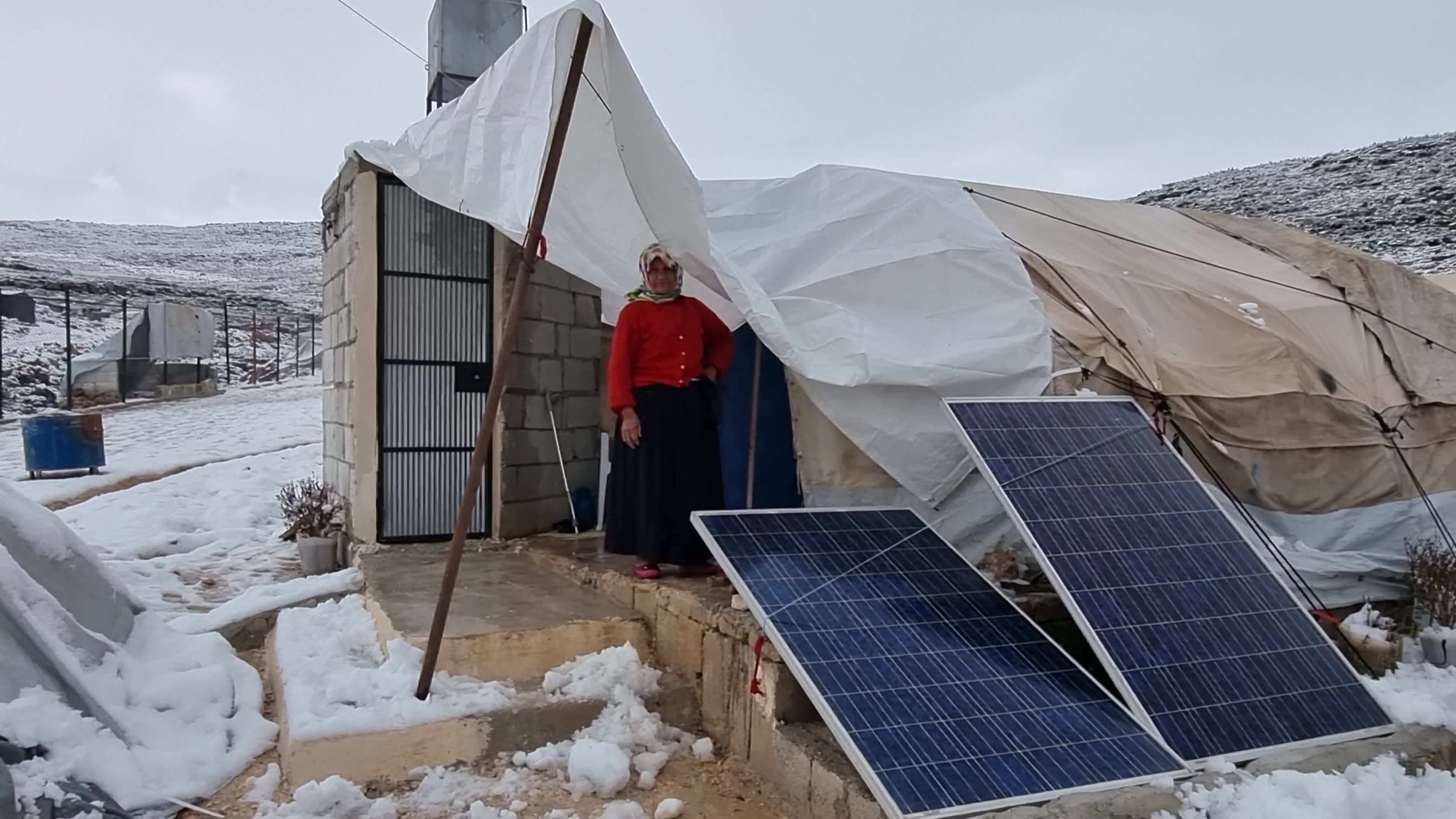 Snow storm hits refugee camps in northern Syria