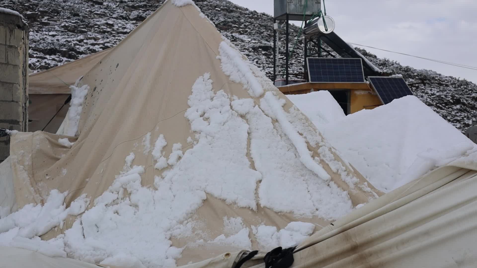 Snow storm hits refugee camps in northern Syria