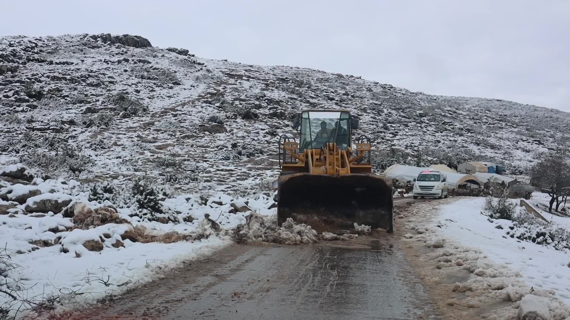 Snow storm hits refugee camps in northern Syria