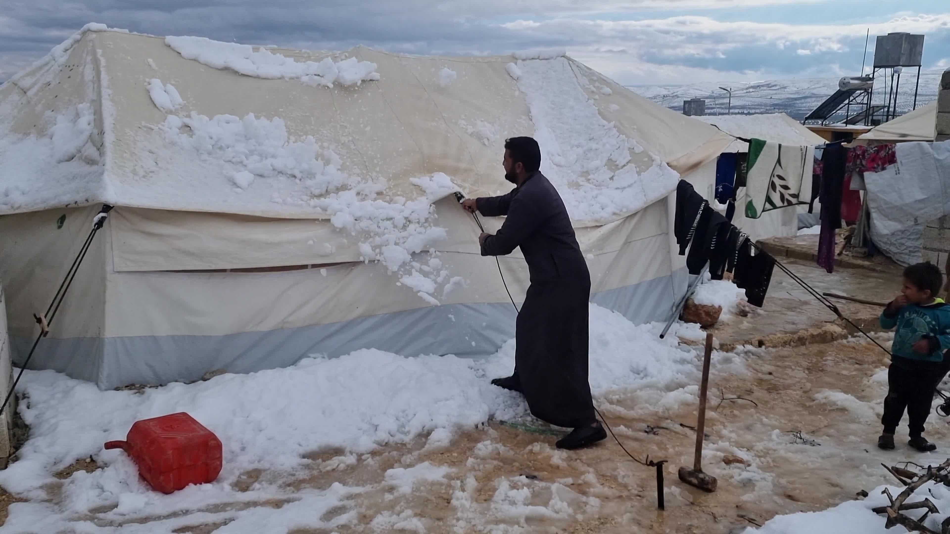 Snow storm hits refugee camps in northern Syria